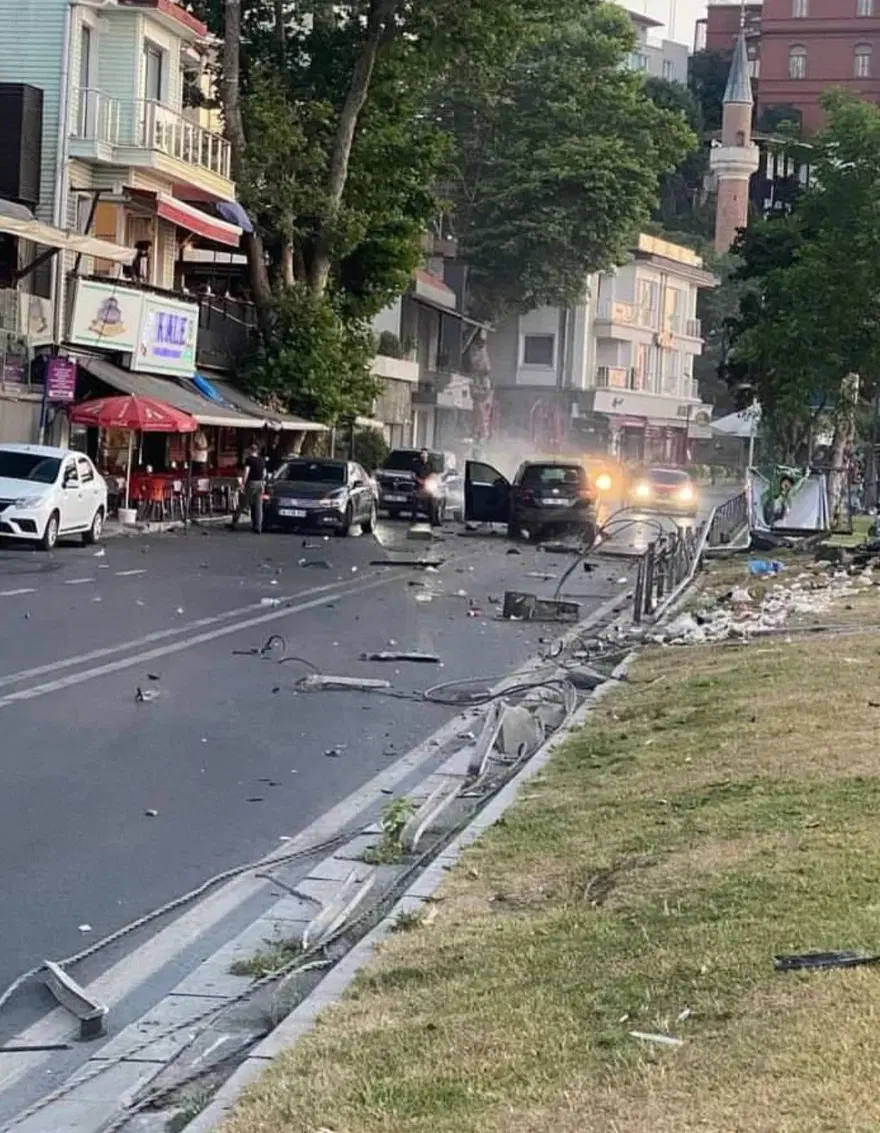 Sahil yolunu savaş alanına çeviren kaza (Taklalar atancipten sağ çıktı) 5 Sahil yolunu savaş alanına çeviren kaza (Taklalar atancipten sağ çıktı) 5