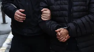 Kamyonette binlerce makaron ele geçirildi