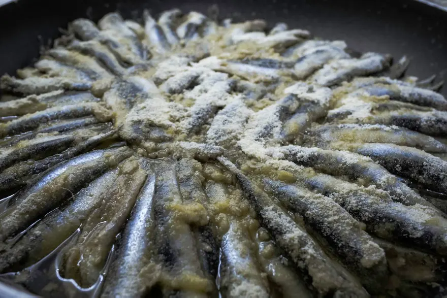 En lezzetli hamsi oradan geliyor: Balıkçıların gözü 10 Kasım'da 3 En lezzetli hamsi oradan geliyor: Balıkçıların gözü 10 Kasım'da 3