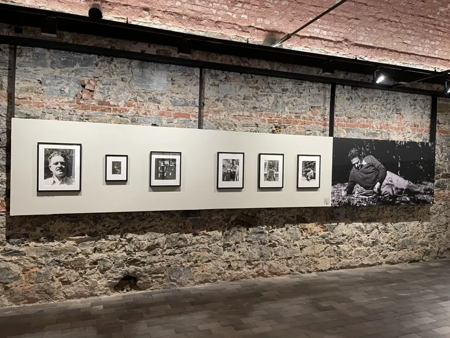 Ara Güler arşivinden edebiyatçı portreleri sergisi Bir Avuç Güzel İnsan sanatseverle buluştu 6