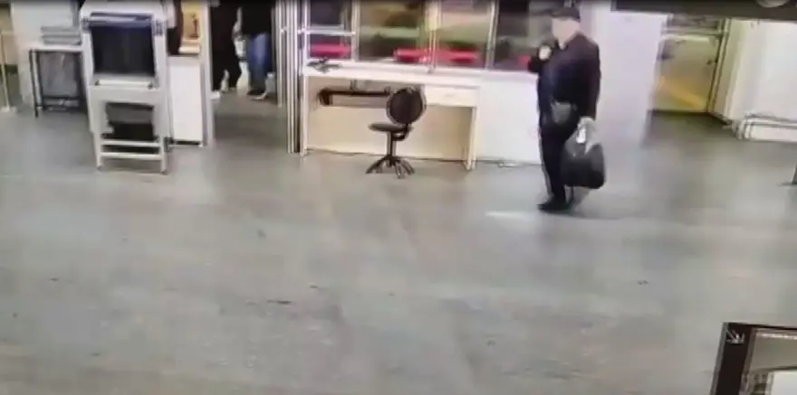 EĞLENİRKEN YAKALANDI 3 EĞLENİRKEN YAKALANDI 3