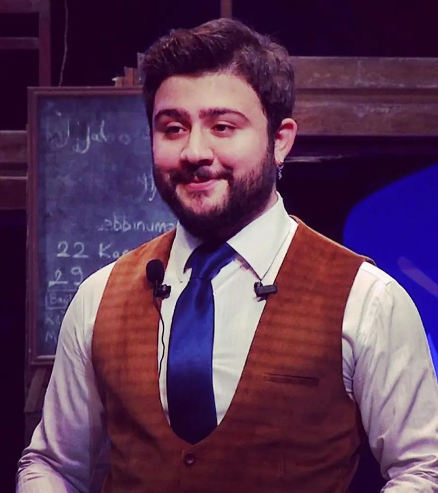 Şovmen Onur Yaprakçı sahte polis kimliğiyle yakalandı 5