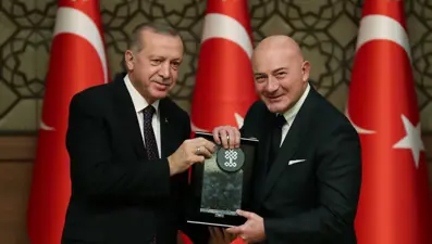 Doğuş Grubu'na Ara Güler Müzesi Özel Ödülü