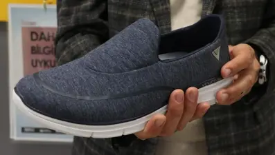 Diyabet hastalarına &quot;elektrikli ayakkabı&quot;