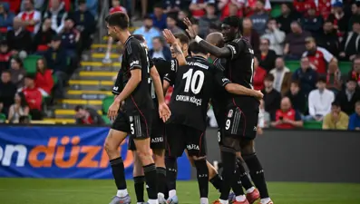 Beşiktaş'ta Trabzonspor derbisinin kadrosu belli oldu, Rafa Silva kararı