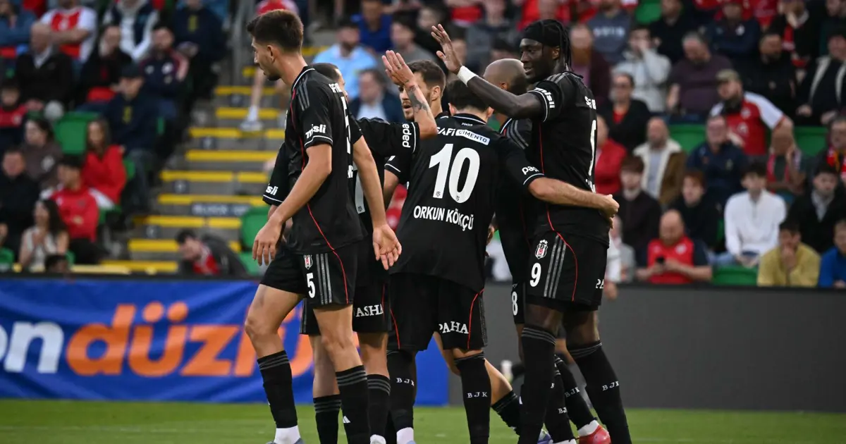 Beşiktaş'ta Trabzonspor derbisinin kadrosu belli oldu, Rafa Silva kararı