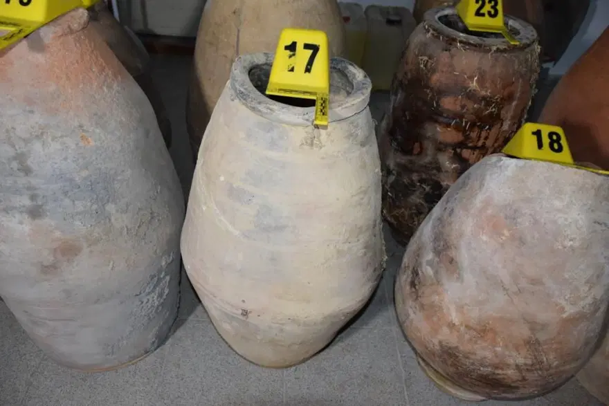Amasya'da Roma ve Osmanlı dönemine ait 26 küp ele geçirildi 2 Amasya'da Roma ve Osmanlı dönemine ait 26 küp ele geçirildi 2