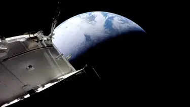 Orion, Ay'ın yörüngesinden Dünya'ya döndü