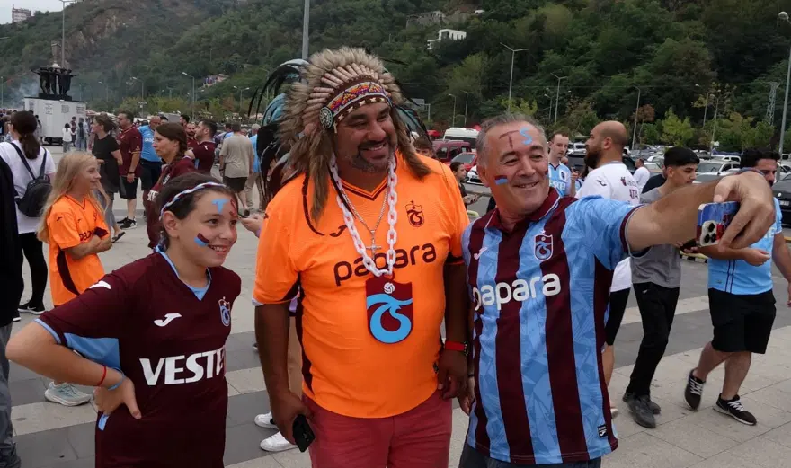Oturan boğa Trabzon'a yerleşti: Kızılderili Jeremiah maçları da kaçırmıyor Oturan boğa Trabzon'a yerleşti: Kızılderili Jeremiah maçları da kaçırmıyor