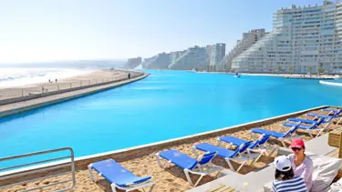 Dünyanın en büyük yüzme havuzu