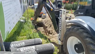 Altyapı çalışmasında bir işçi göçük altında kaldı