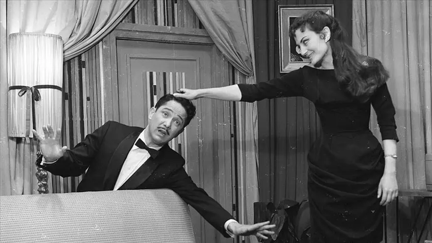 Yıldız Kenter'in Devlet Tiyatrosu yılları fotoğraf karelerinde Yıldız Kenter'in Devlet Tiyatrosu yılları fotoğraf karelerinde