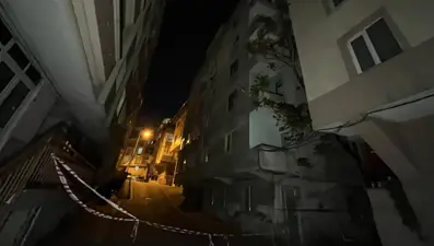 İstanbul depremi sonrası riskli bina tahliye edildi