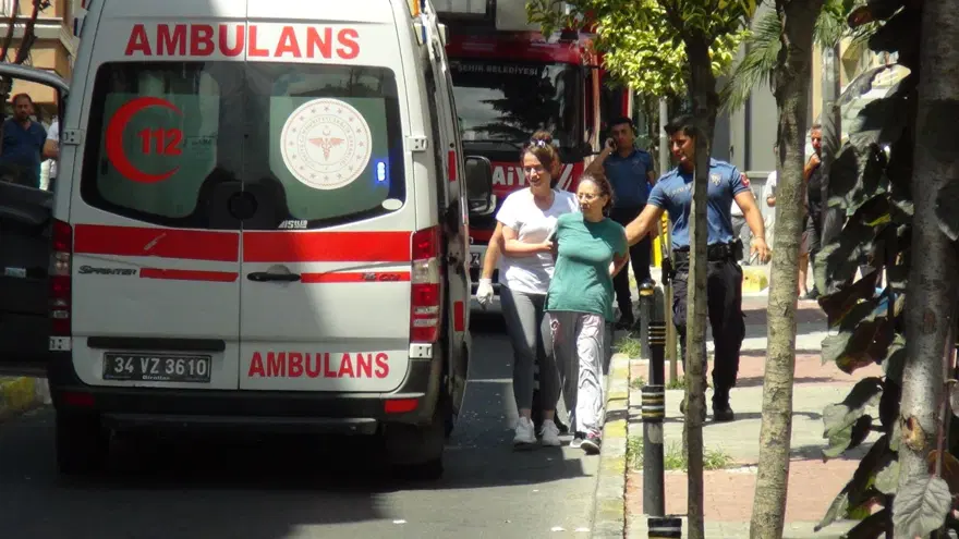 İstanbul'da yoldan geçenlerin üstüne kezzap döktü 5