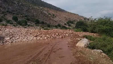 Afyonkarahisar'da heyelan: Köy yolları ulaşıma kapandı