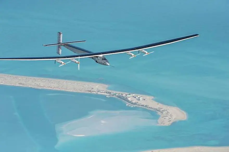 Solar Impulse 2 dünya turuna başladı Solar Impulse 2 dünya turuna başladı