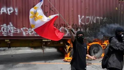 Filipinler’de yolsuzluk skandalı protestoları: Çatışmalar yaşandı