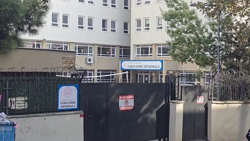 İstanbul'da okulu basan öğrenci, müdür yardımcısını bıçakla tehdit etti 5