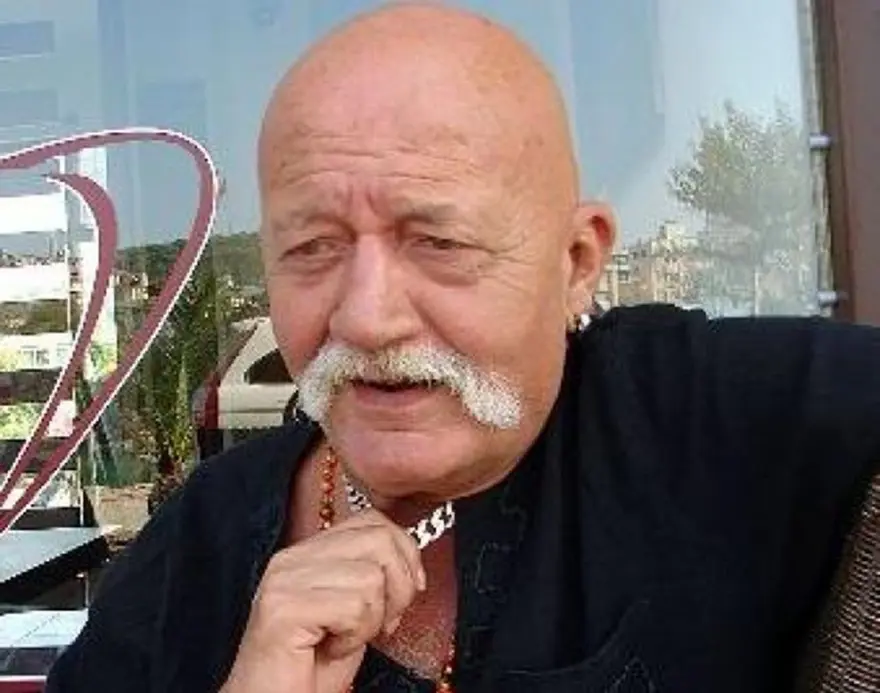 YAŞAMINI, "SÜMERCE" ADLI OYUNUNDA İŞLEDİ 8