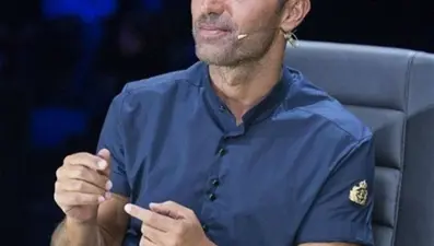 Mustafa Sandal: Sosyolojik bir deneyde miyiz?