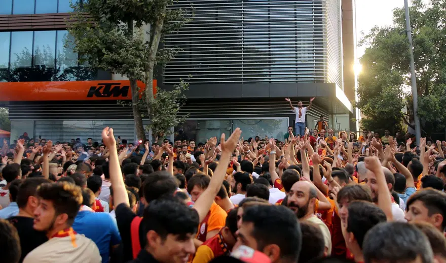 Galatasaray'da Falcao coşkusu 5