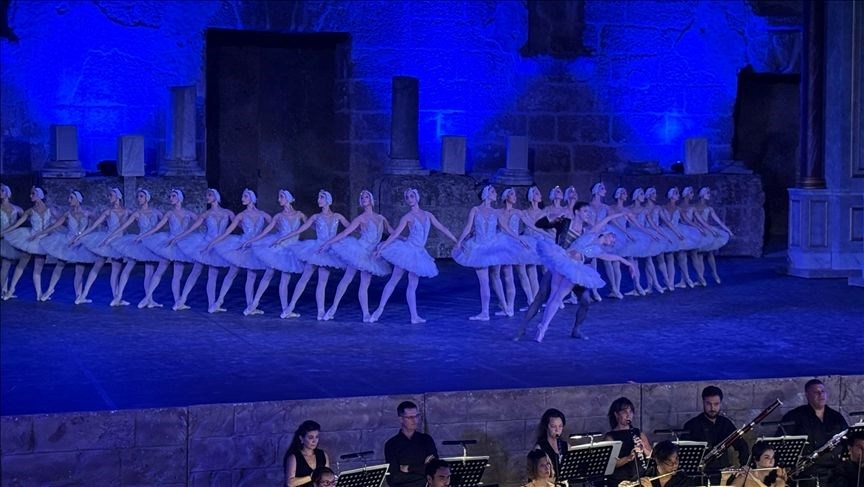 32'nci Uluslararası Aspendos Opera ve Bale Festivali'ne yoğun ilgi