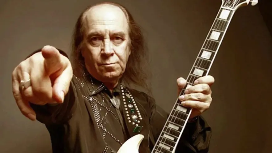 Rock müziğinin efsanesi Erkin Koray 82 yaşında hayatını kaybetti | Siyasilerden taziye mesajları 5