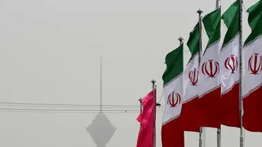 Batı yaptırımları başladı, Riyal rekor düzeyde çakıldı