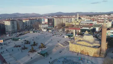 Kırşehir'deki termal tesisler ara tatilde tam doluluğa ulaştı