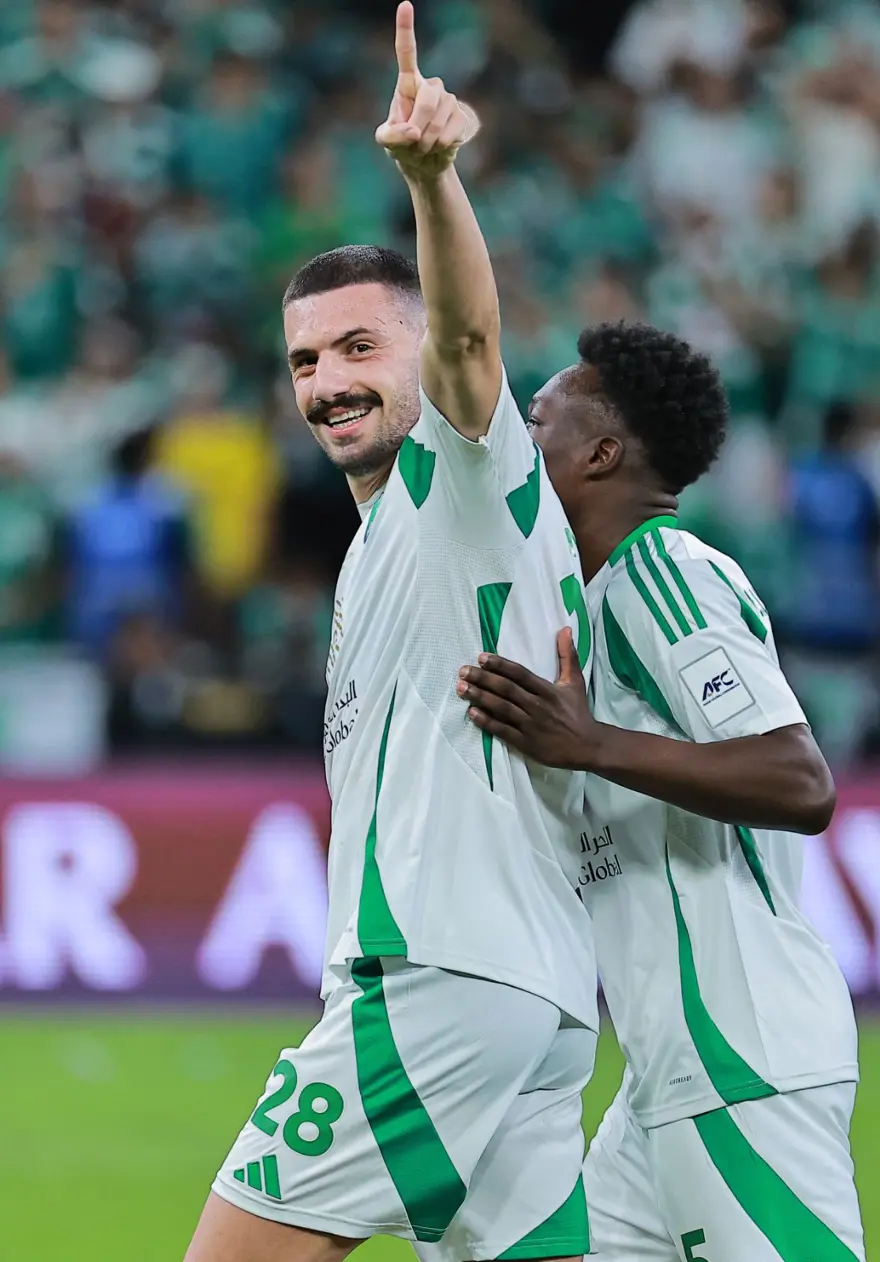 "O HAYALİ BAŞKA BİR KITADA GERÇEK KILDIM" 3