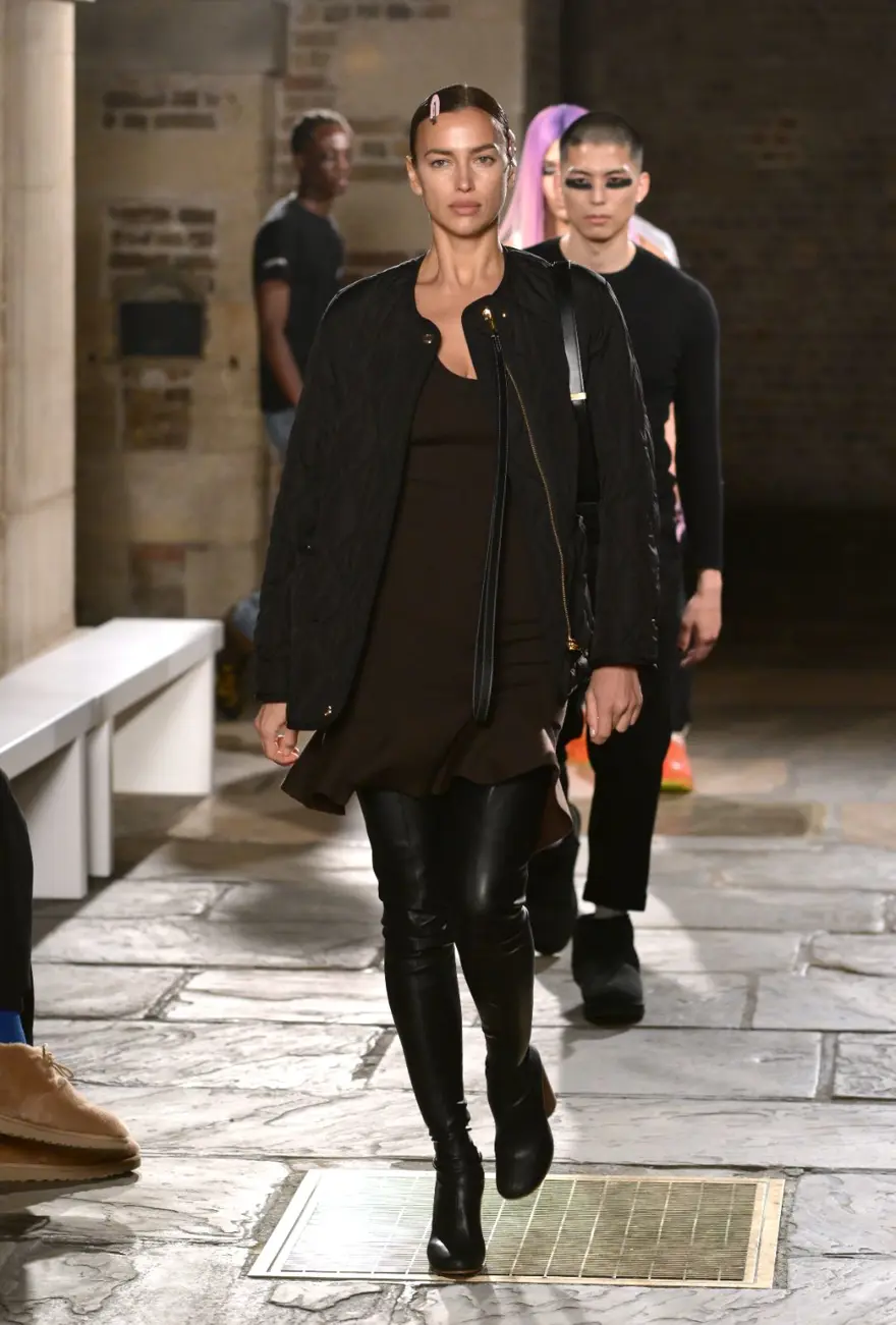 Londra Moda Haftası'na Irina Shayk damgası 6