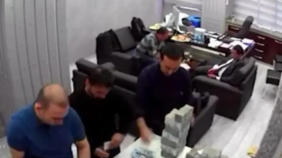 CHP'nin para sayma davası ertelendi
