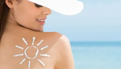 Güneş yanığı nasıl geçer? Güneş yanığı sızısına ne iyi gelir?