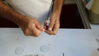 10 yaşında bu işe başladı: Teknolojiye rağmen geleneksek yöntemle mesleğe yön veriyor