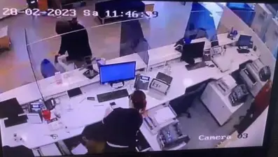 İstanbul'da oyuncak tabanca ile banka soygunu