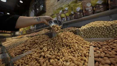 Kuruyemişçilerde bayram yoğunluğu