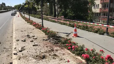 Kanalizasyon hattında sıkışan gaz patladı: 2 yaralı