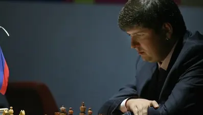 Eski Dünya Şampiyonu'na mobbing suçlaması: Satranç dünyasında şok ölüm