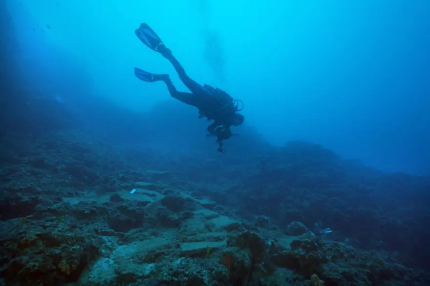 Antalya'da 3 bin 600 yıllık gemi batığı (Sualtının Göbeklitepesi) 8 Antalya'da 3 bin 600 yıllık gemi batığı (Sualtının Göbeklitepesi) 8