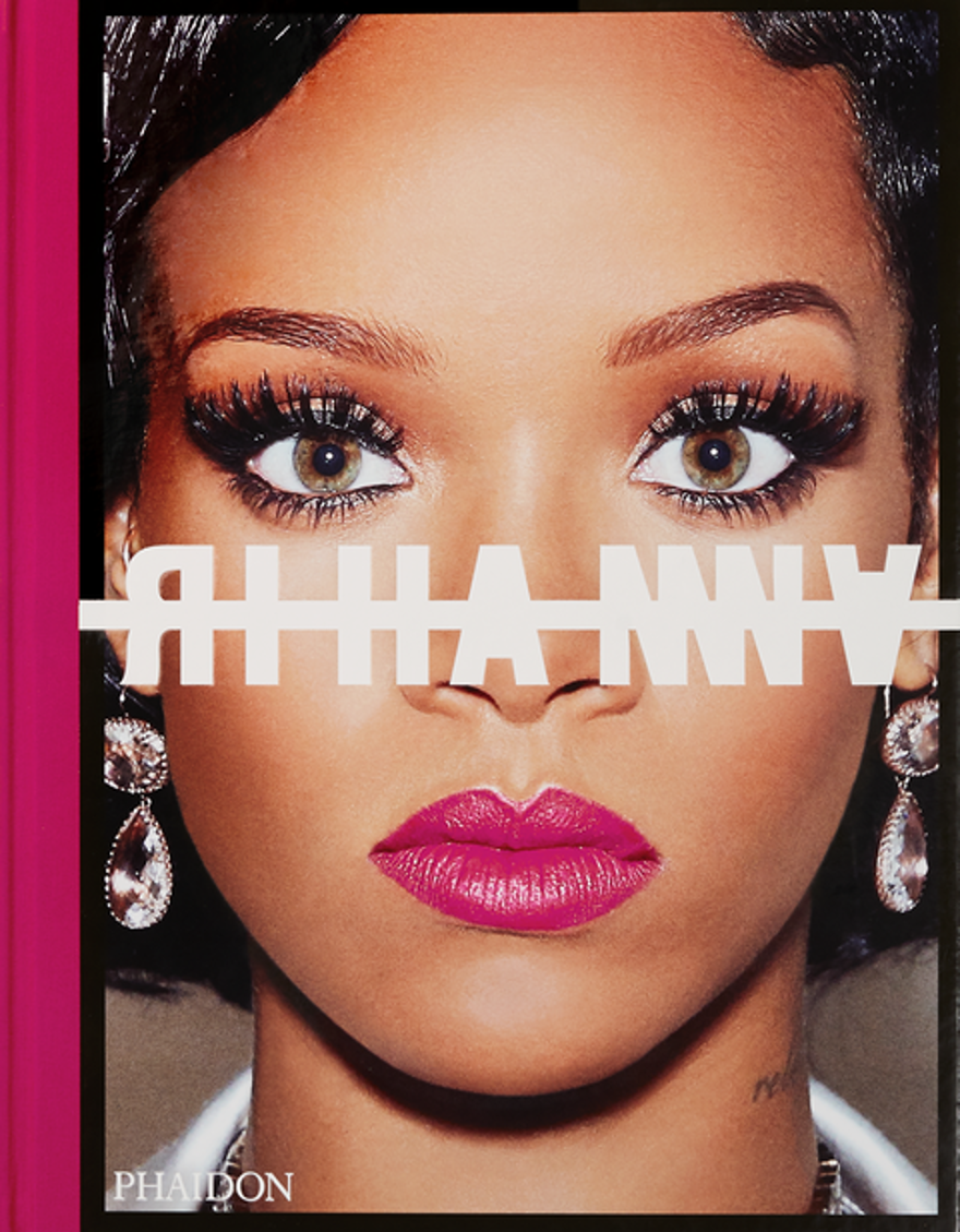 Rihanna kitap çıkardı: The Rihanna Book 4