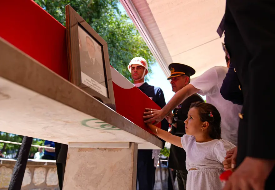 Şehitlerin yarım kalan öyküleri: Türkiye şehitlerini uğurladı 4