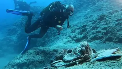 Bakan Ersoy, 2 bin yıllık batığa dalış yaptı