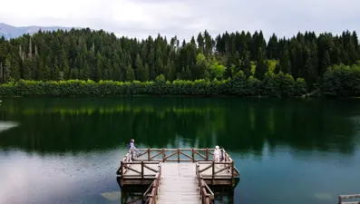 Doğanın kalbinde huzur: Karagöl ziyaretçilerini mest etti