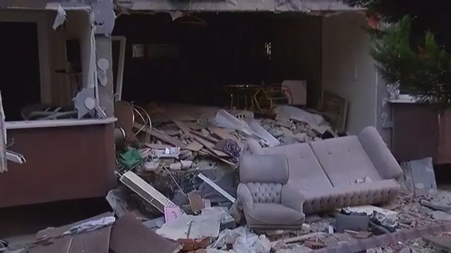 İstanbul'da 14 katlı binada patlama: 1 can kaybı, 3 yaralı 2