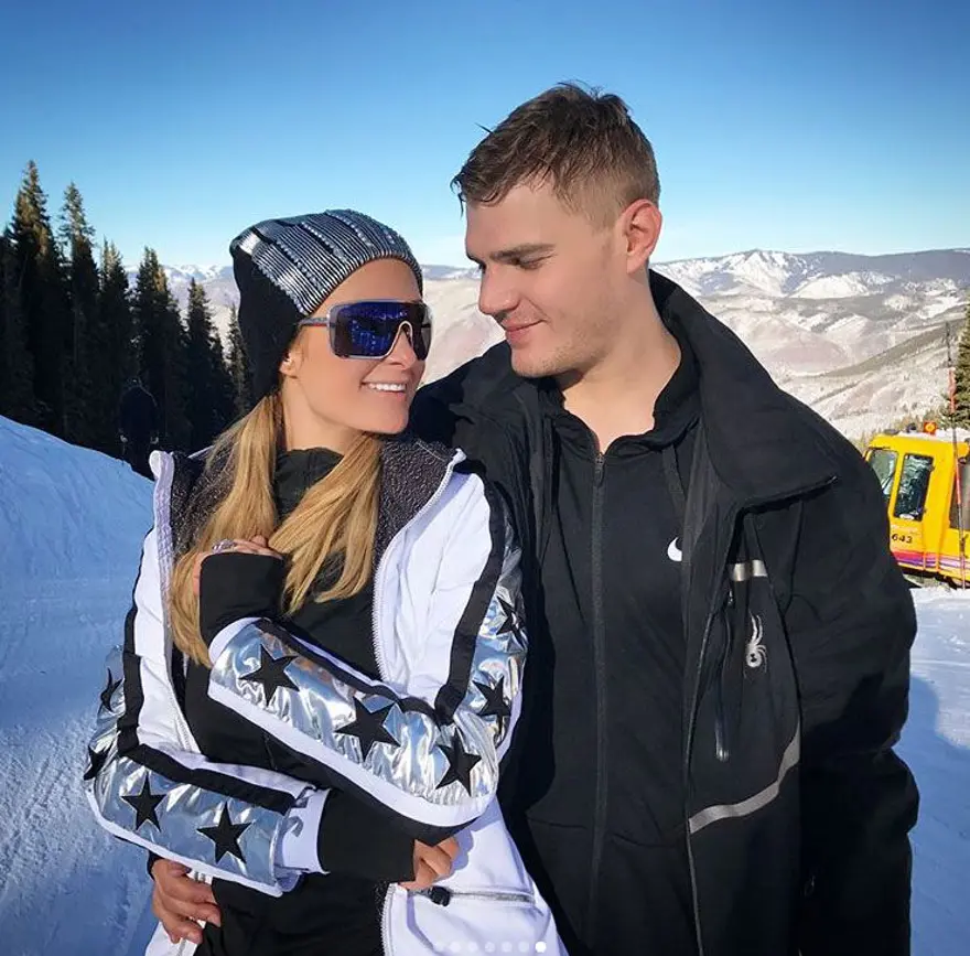 Chris Zylka'dan Paris Hilton'a 2 milyon dolarlık yüzükle evlenme teklifi 6