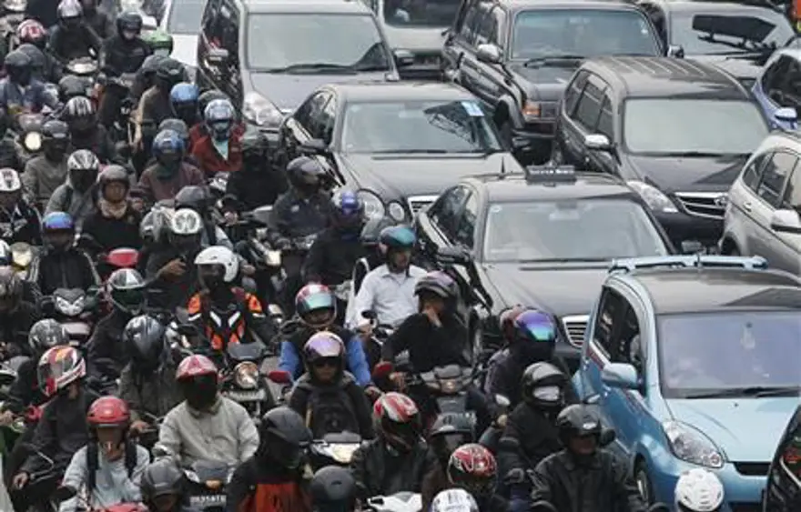 Trafiğin en yoğun olduğu kentler (Listede Türkiye’den 3 şehir var) 9 Trafiğin en yoğun olduğu kentler (Listede Türkiye’den 3 şehir var) 9