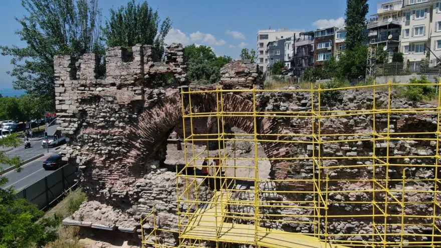 1610 yıllık Bukoleon Sarayı'nda restorasyon çalışmaları başlatıldı 10