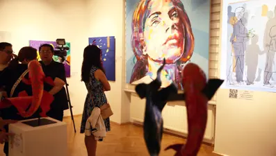 Viyana Yunus Emre Enstitüsü'nde 20 ülkeden 20 sanatçının eserleri sergilendi