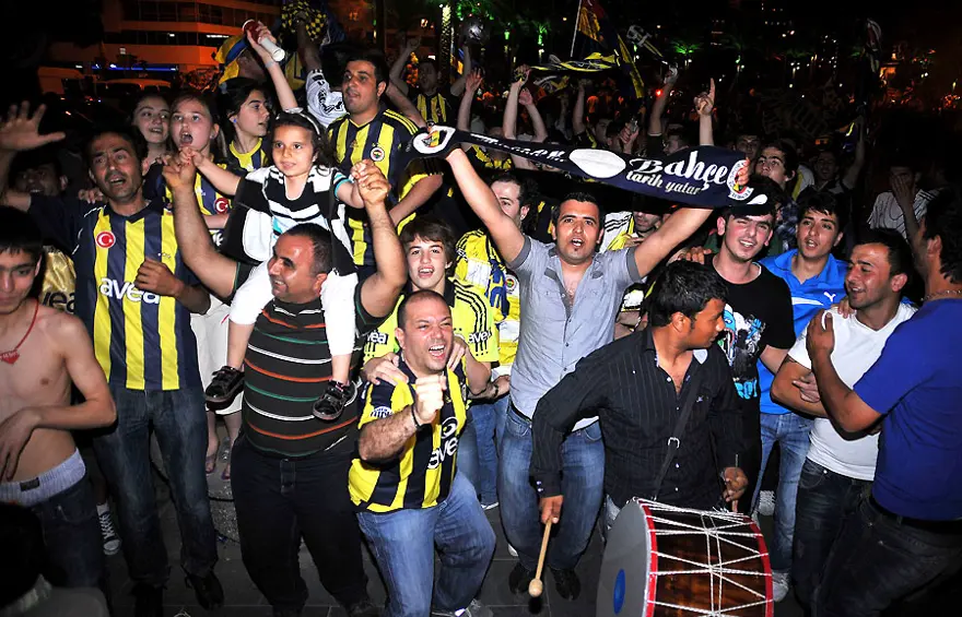 Her yer sarı lacivert 10