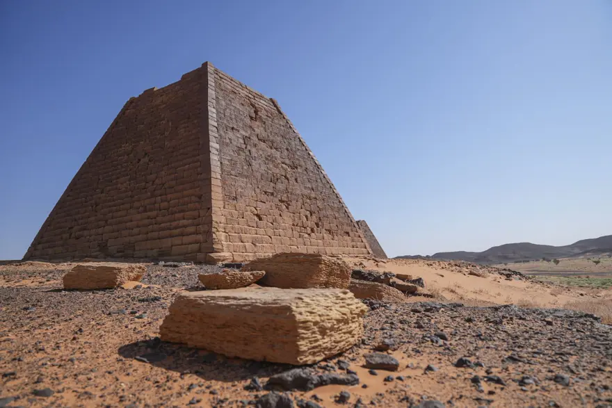 2 bin yıllık Meravi piramitleri çatışmalara rağmen ayakta: Tarihe ışık tutuyor 4